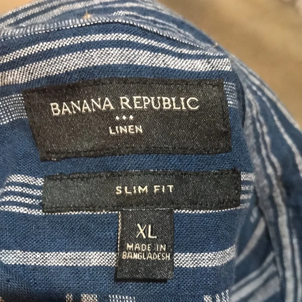 Banana Republic Linen/Cotton Slim Fit Button Down Blue w/Gray Striped Shirt-XL